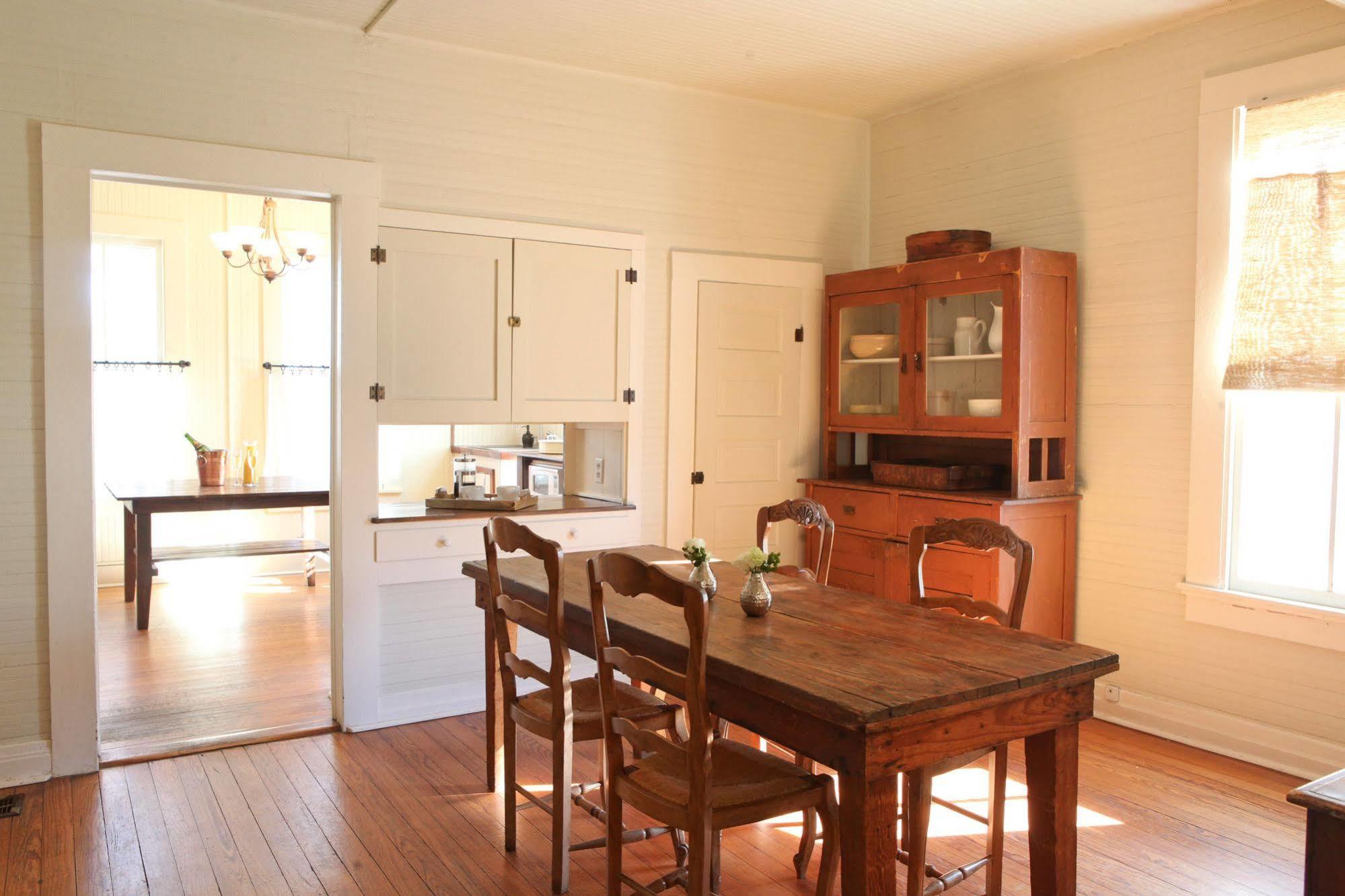 프레드릭스버그 Hoffman Haus B&B 외부 사진